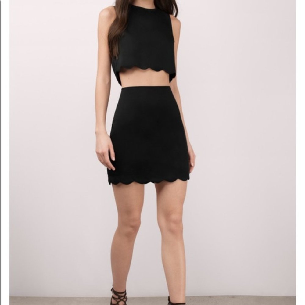 Tobi Scallop Top and Skirt Co-Ord